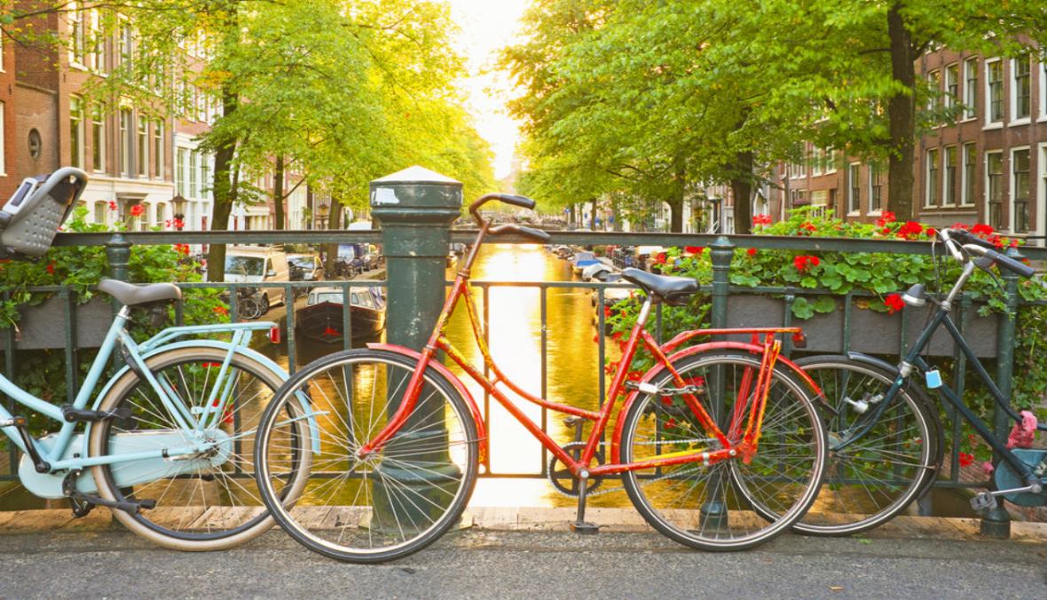 bike amsterdam.jpg
